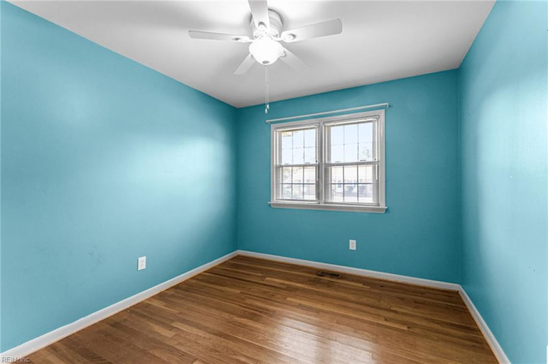 Photo 19 of 39 residential for sale in Newport News virginia