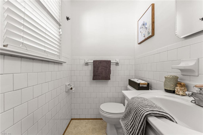 Photo 24 of 39 residential for sale in Newport News virginia