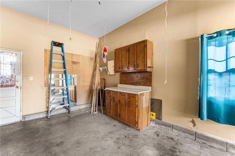 Photo 28 of 39 residential for sale in Newport News virginia