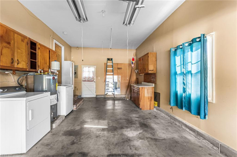 Photo 29 of 39 residential for sale in Newport News virginia