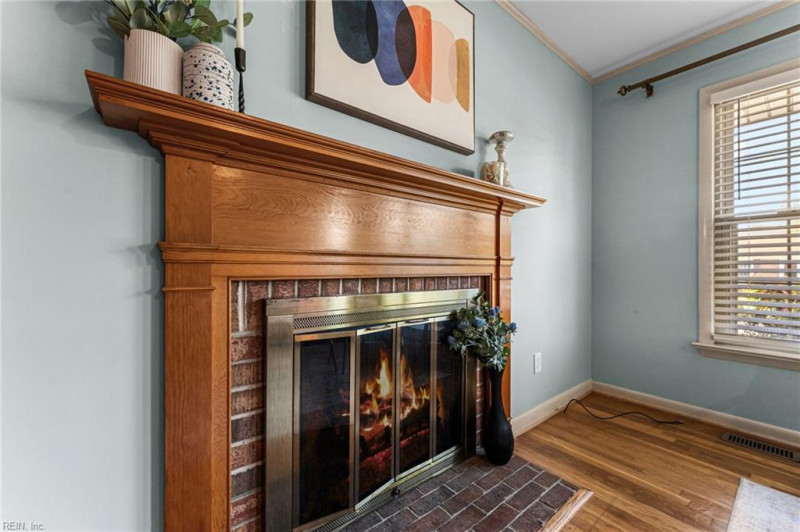 Photo 8 of 39 residential for sale in Newport News virginia