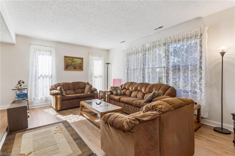 Photo 5 of 50 residential for sale in Virginia Beach virginia