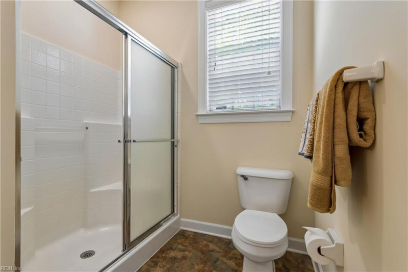 Photo 19 of 50 residential for sale in Chesapeake virginia