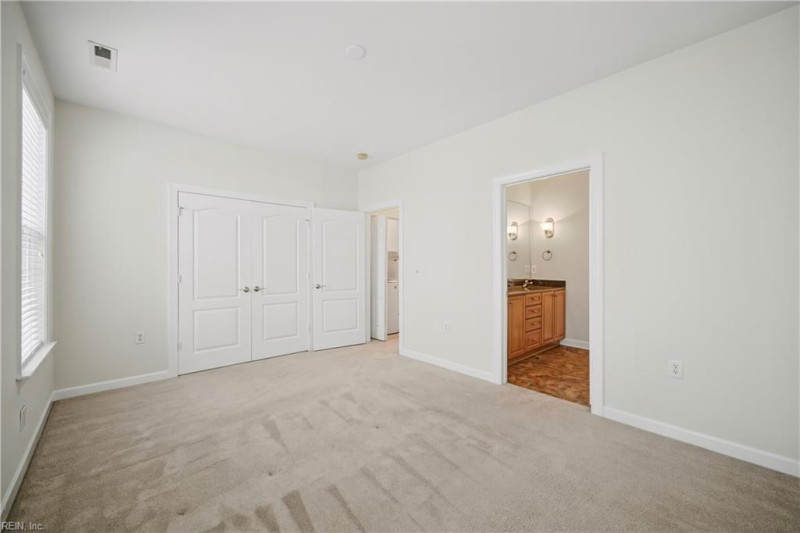 Photo 21 of 50 residential for sale in Chesapeake virginia