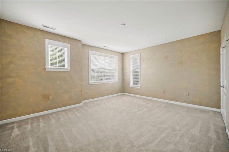 Photo 26 of 50 residential for sale in Chesapeake virginia