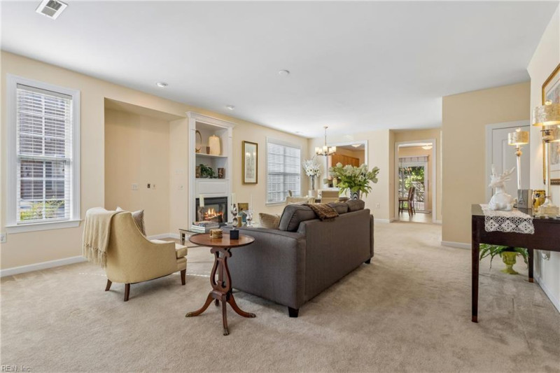 Photo 3 of 50 residential for sale in Chesapeake virginia