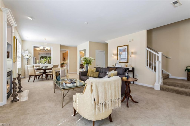Photo 4 of 50 residential for sale in Chesapeake virginia