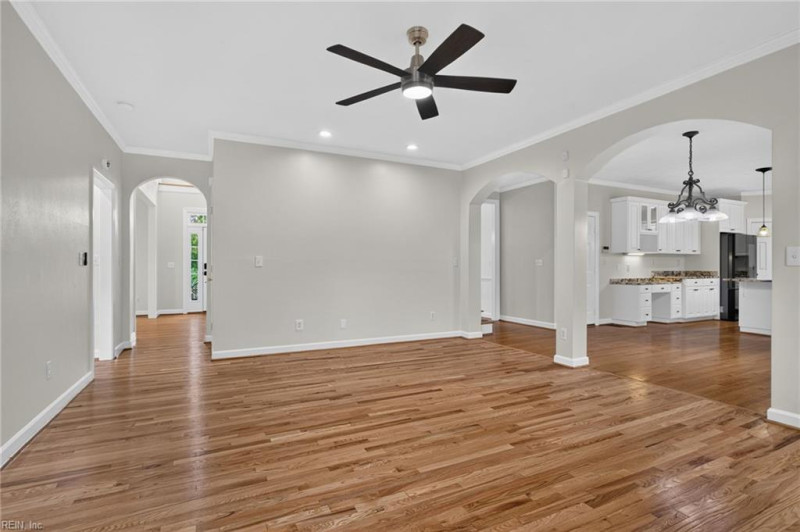 Photo 15 of 50 residential for sale in Chesapeake virginia