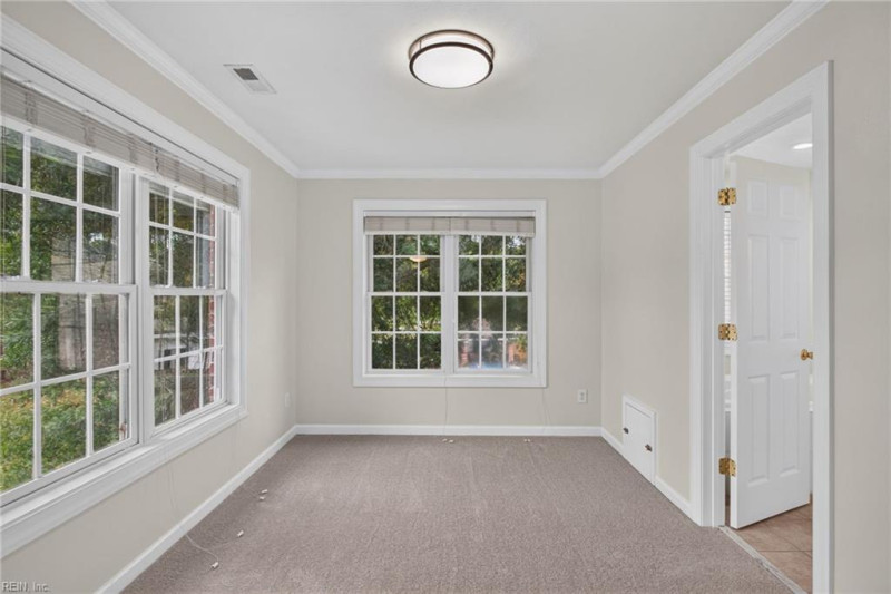 Photo 24 of 50 residential for sale in Chesapeake virginia