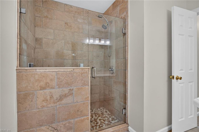 Photo 32 of 50 residential for sale in Chesapeake virginia