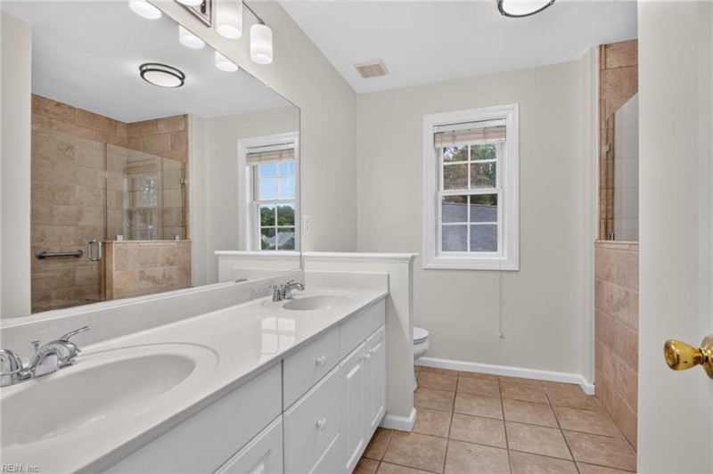 Photo 33 of 50 residential for sale in Chesapeake virginia