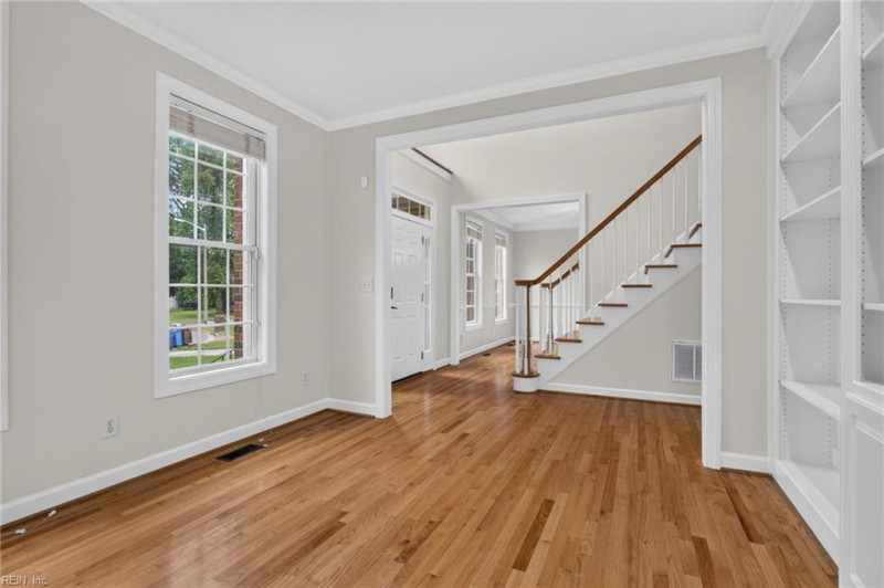 Photo 7 of 50 residential for sale in Chesapeake virginia