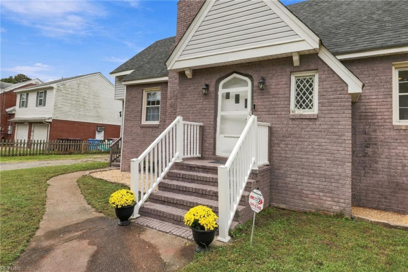 Photo 3 of 50 residential for sale in Chesapeake virginia Photo 3 of 50 residential for sale in Chesapeake virginia