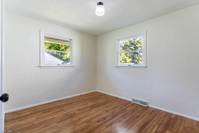 Photo 22 of 42 residential for sale in Hampton virginia