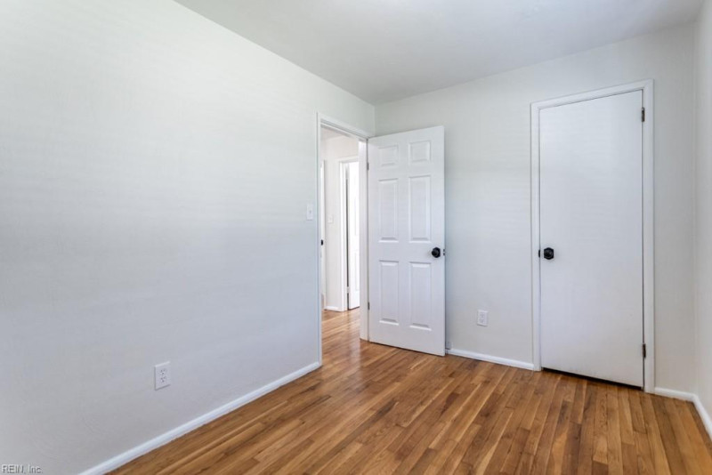 Photo 26 of 42 residential for sale in Hampton virginia