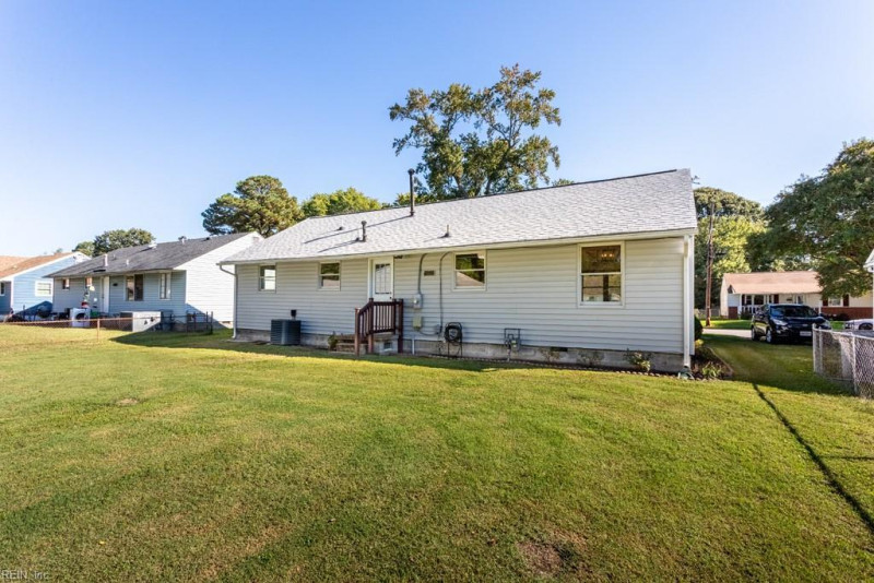 Photo 29 of 42 residential for sale in Hampton virginia