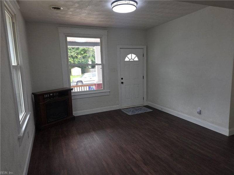 Photo 4 of 14 residential for sale in Portsmouth virginia Photo 4 of 14 residential for sale in Portsmouth virginia