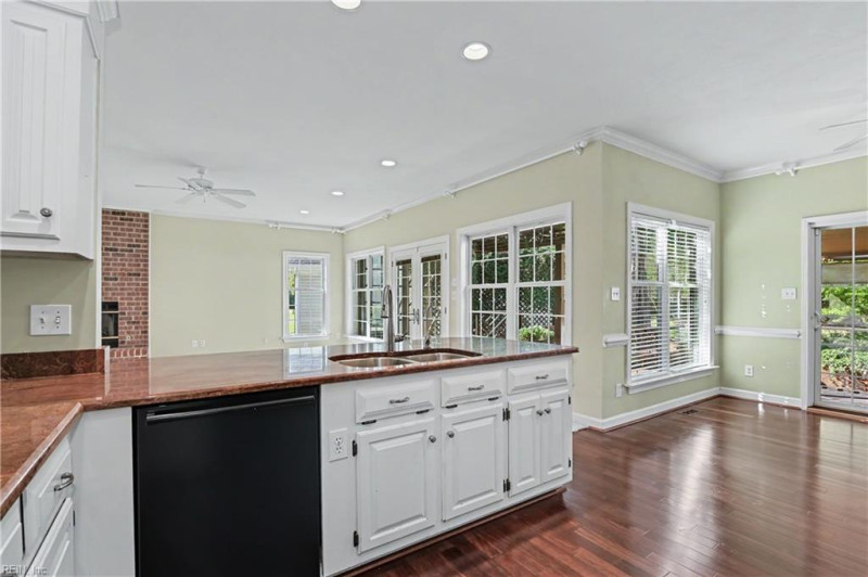 Photo 11 of 50 residential for sale in Chesapeake virginia Photo 11 of 50 residential for sale in Chesapeake virginia
