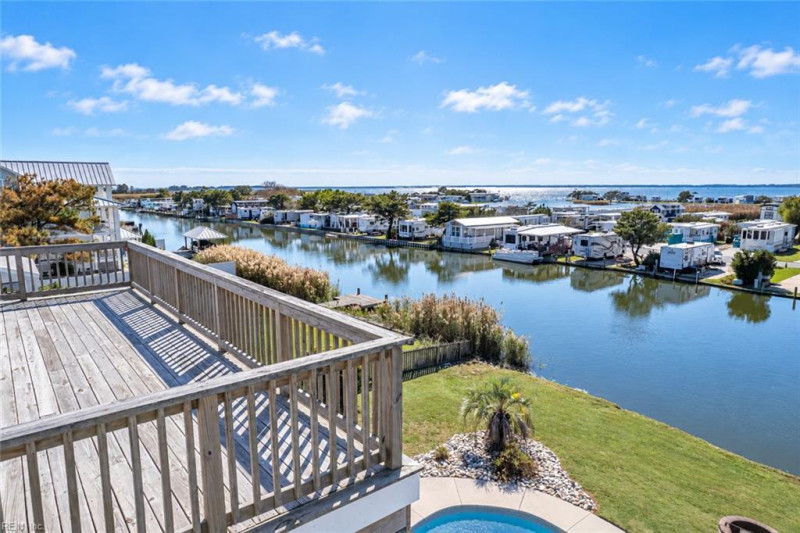 Photo 10 of 46 residential for sale in Virginia Beach virginia
