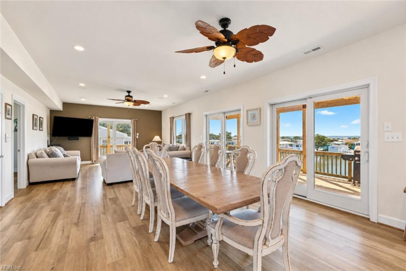 Photo 17 of 46 residential for sale in Virginia Beach virginia