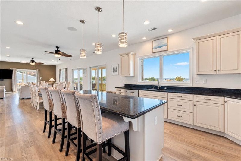 Photo 18 of 46 residential for sale in Virginia Beach virginia