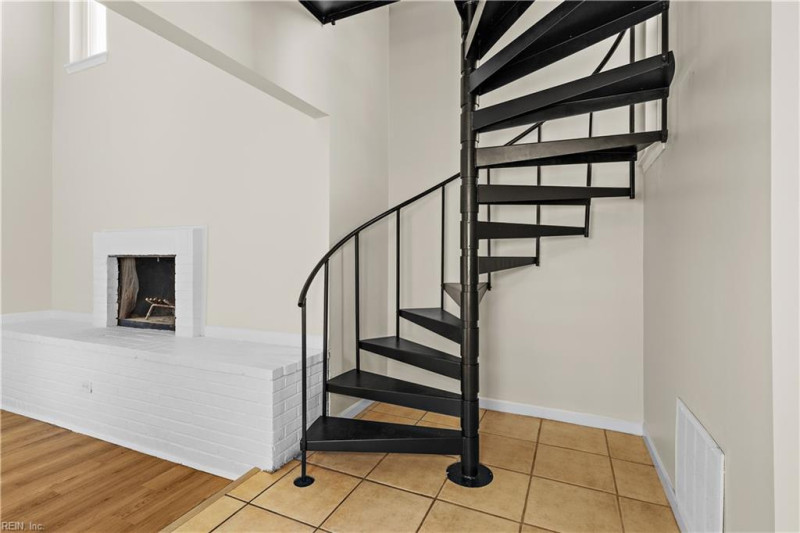 Photo 12 of 28 residential for sale in Virginia Beach virginia