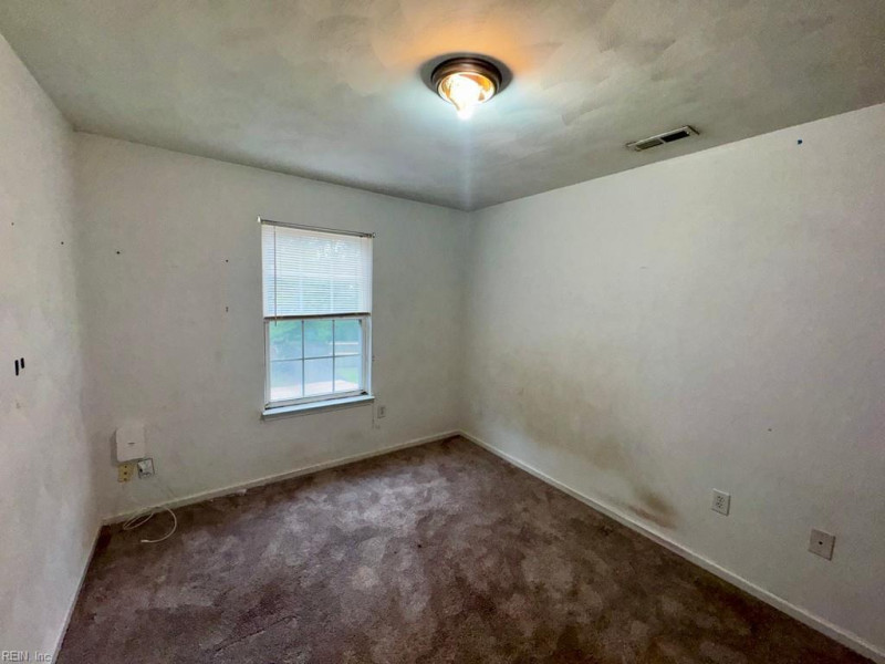 Photo 11 of 18 residential for sale in Norfolk virginia Photo 11 of 18 residential for sale in Norfolk virginia