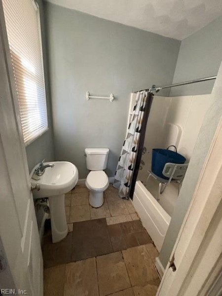 Photo 16 of 23 residential for sale in Portsmouth virginia Photo 16 of 23 residential for sale in Portsmouth virginia