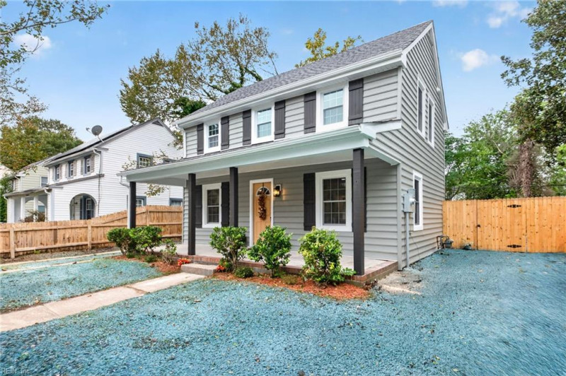 Photo 1 of 37 residential for sale in Portsmouth virginia