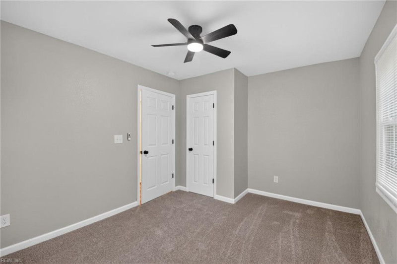 Photo 19 of 37 residential for sale in Portsmouth virginia