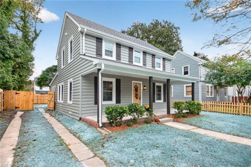 Photo 2 of 37 residential for sale in Portsmouth virginia