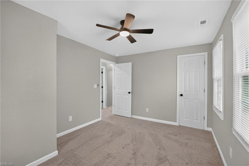 Photo 25 of 37 residential for sale in Portsmouth virginia