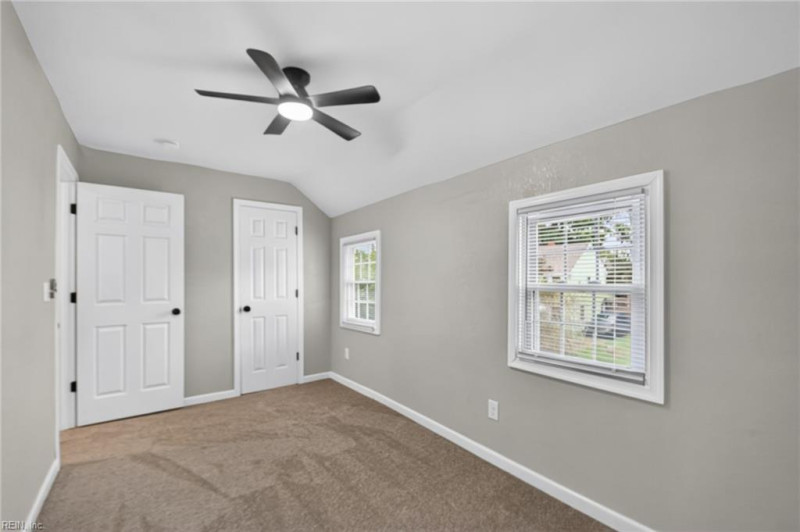 Photo 28 of 37 residential for sale in Portsmouth virginia