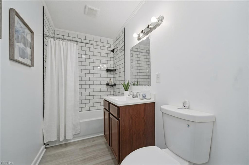 Photo 12 of 24 residential for sale in Hampton virginia
