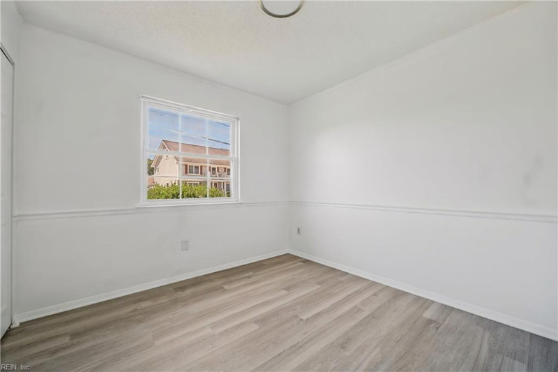 Photo 13 of 24 residential for sale in Hampton virginia