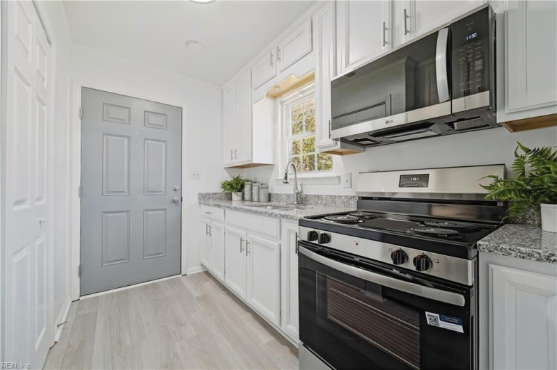 Photo 9 of 24 residential for sale in Hampton virginia
