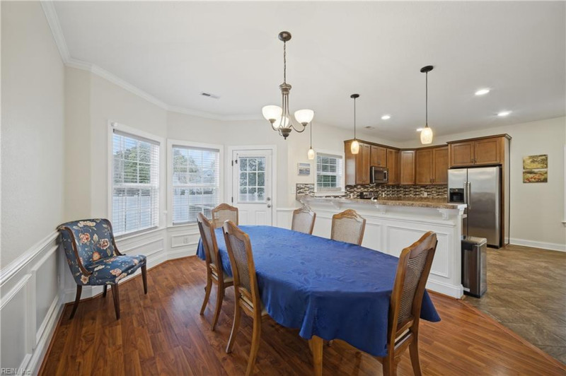 Photo 11 of 49 residential for sale in Portsmouth virginia