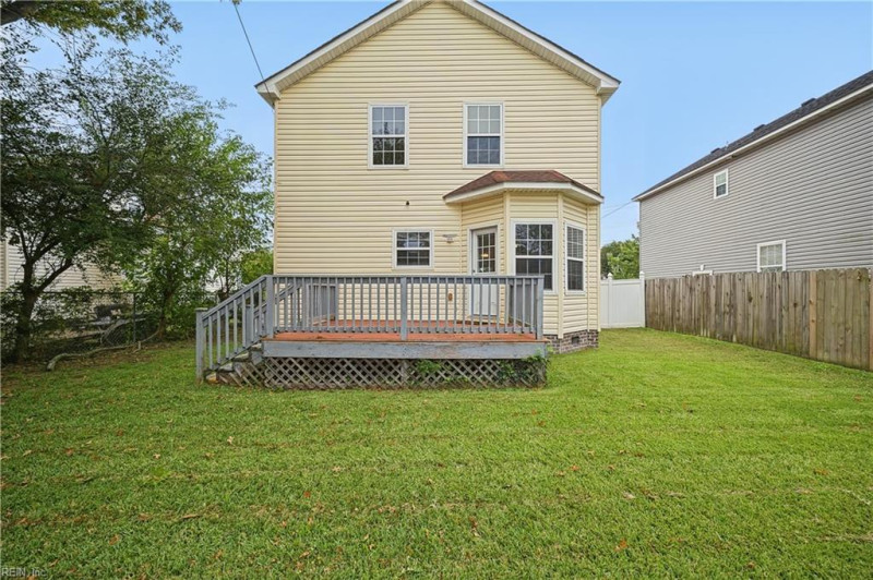 Photo 33 of 49 residential for sale in Portsmouth virginia