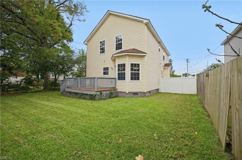 Photo 34 of 49 residential for sale in Portsmouth virginia