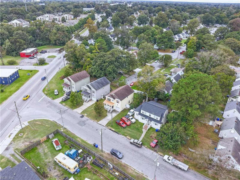Photo 36 of 49 residential for sale in Portsmouth virginia
