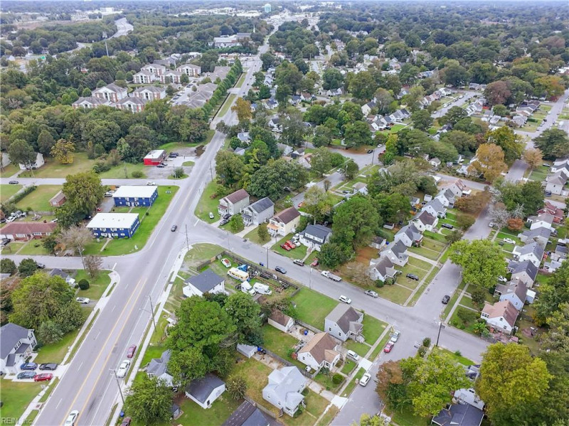 Photo 37 of 49 residential for sale in Portsmouth virginia