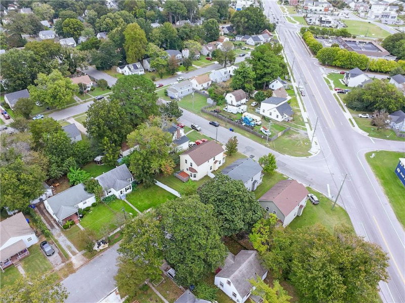 Photo 39 of 49 residential for sale in Portsmouth virginia