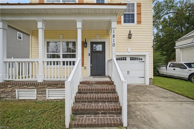 Photo 4 of 49 residential for sale in Portsmouth virginia