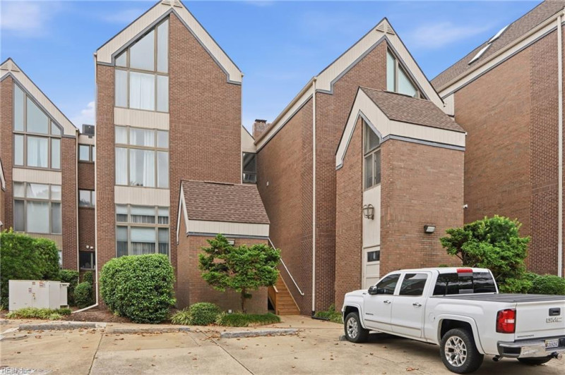 Photo 28 of 30 residential for sale in Norfolk virginia Photo 28 of 30 residential for sale in Norfolk virginia