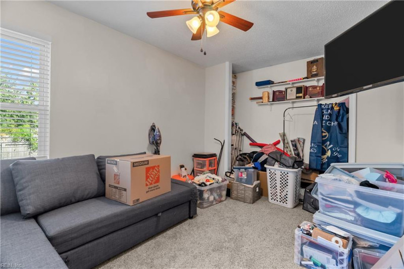 Photo 18 of 40 residential for sale in Chesapeake virginia
