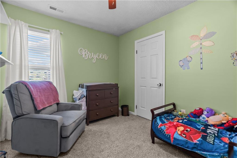 Photo 21 of 40 residential for sale in Chesapeake virginia