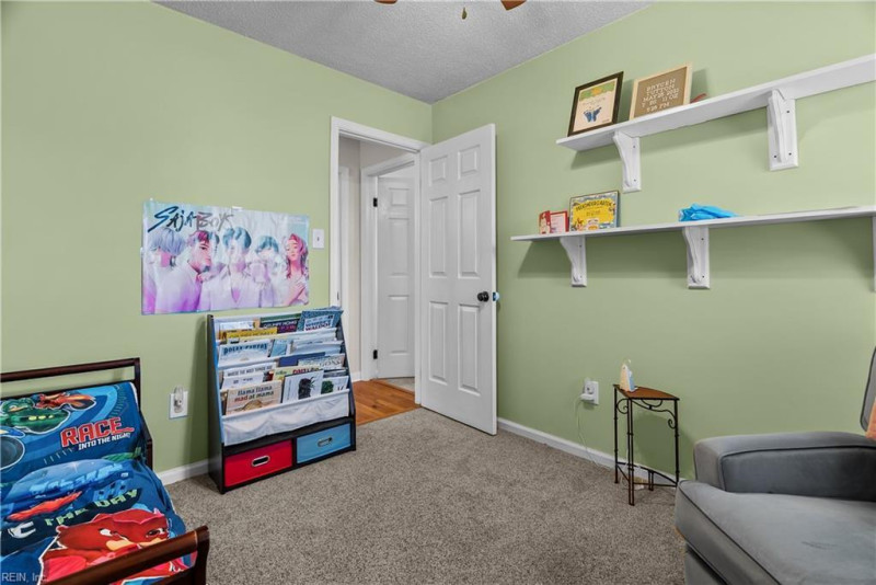 Photo 22 of 40 residential for sale in Chesapeake virginia