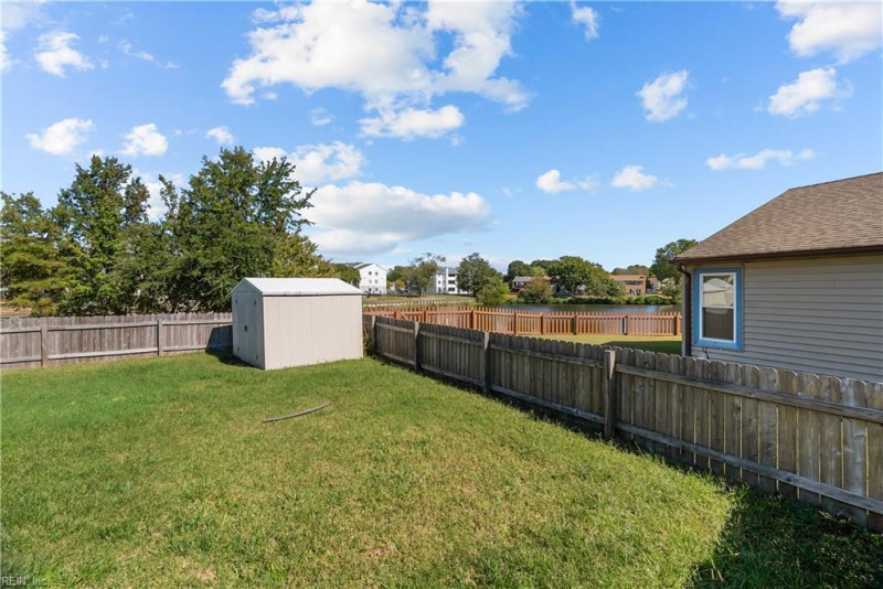 Photo 29 of 40 residential for sale in Chesapeake virginia