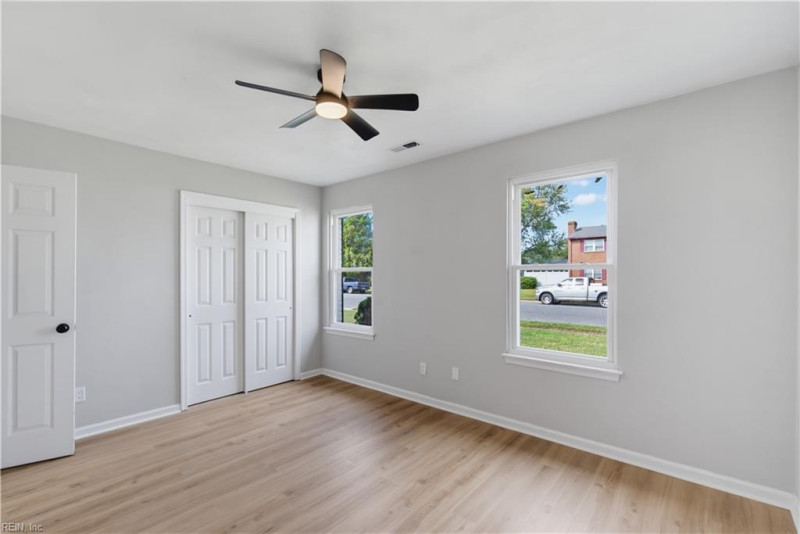 Photo 26 of 35 residential for sale in Chesapeake virginia