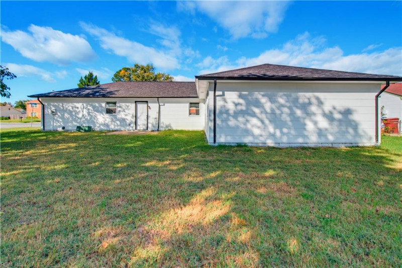Photo 30 of 35 residential for sale in Chesapeake virginia